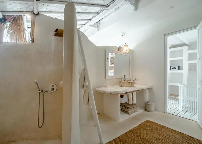 Gravity Boutique Hotel *