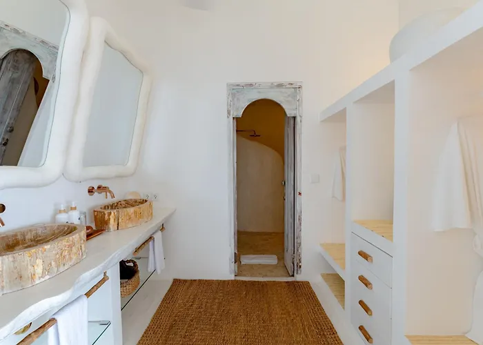 Gravity Boutique Hotel *