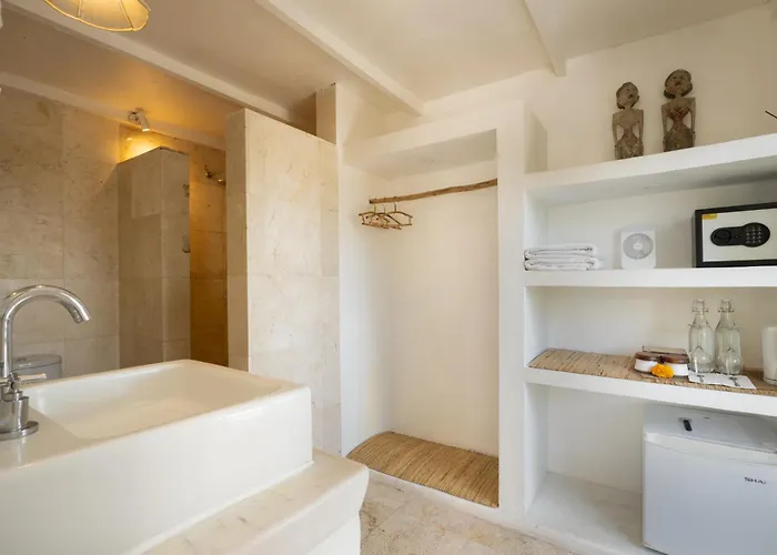 Gravity Boutique Hotel *